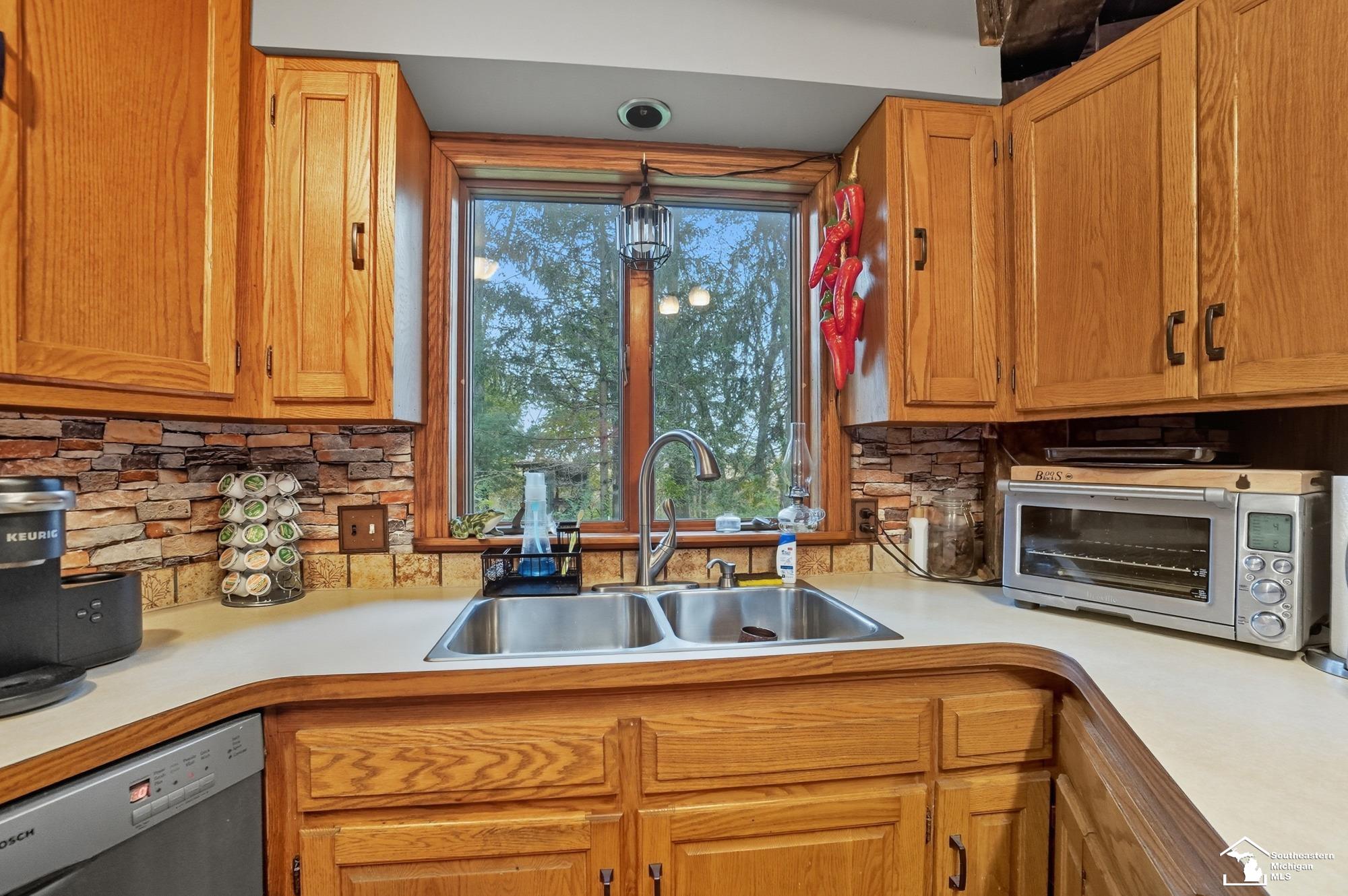 9150 Doty Road Maybee, MI 48159 - Photo 16 of 49
