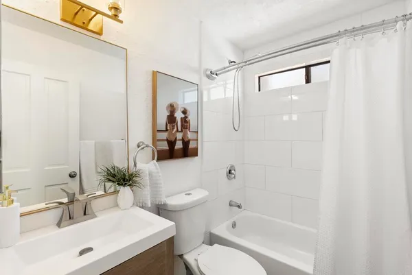 $3,995,000 | 231 22nd Street, Del Mar, CA 92014
