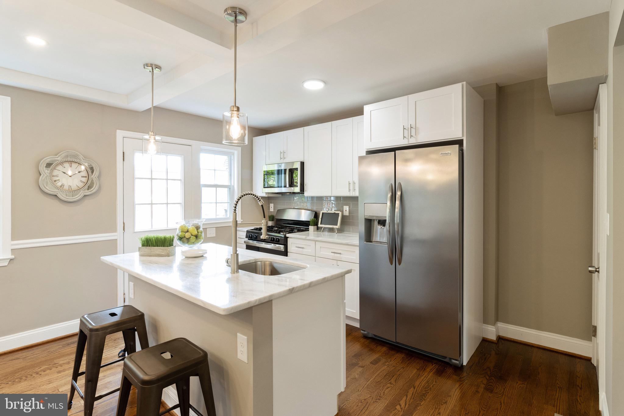 4206 Colborne Road Baltimore, MD 21229 - Photo 12 of 46