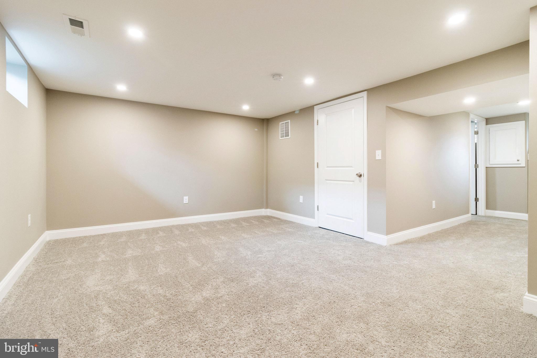 4206 Colborne Road Baltimore, MD 21229 - Photo 31 of 46