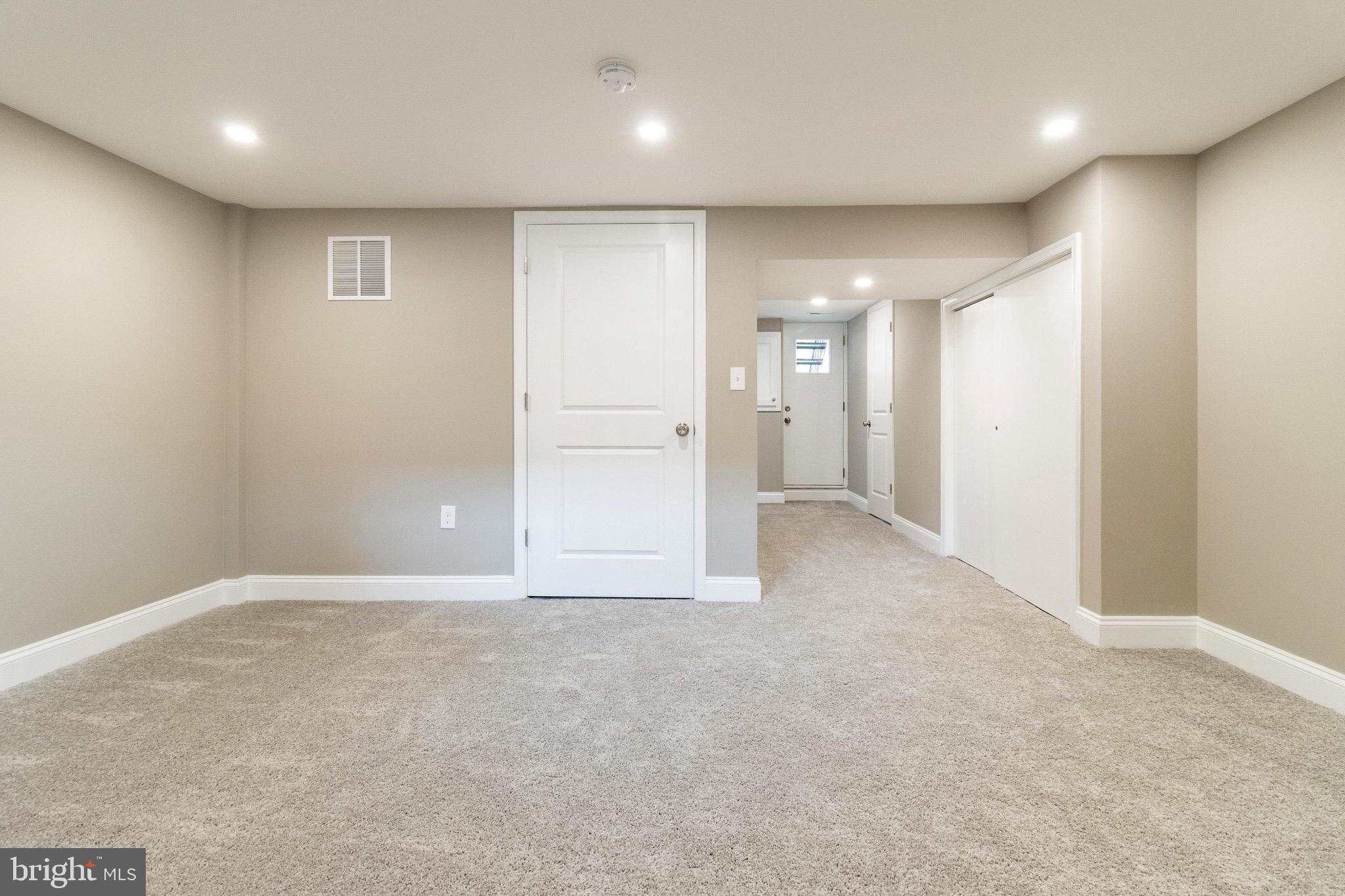 4206 Colborne Road Baltimore, MD 21229 - Photo 34 of 46