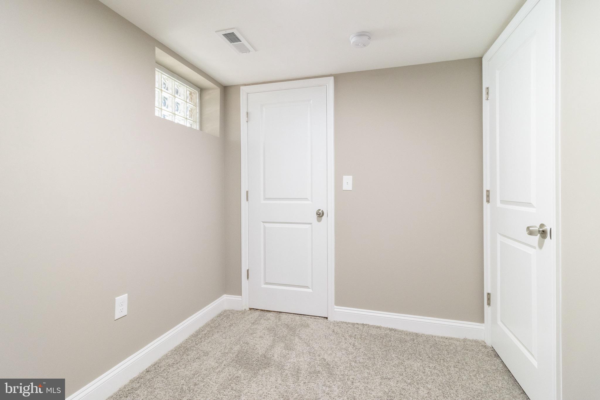 4206 Colborne Road Baltimore, MD 21229 - Photo 36 of 46