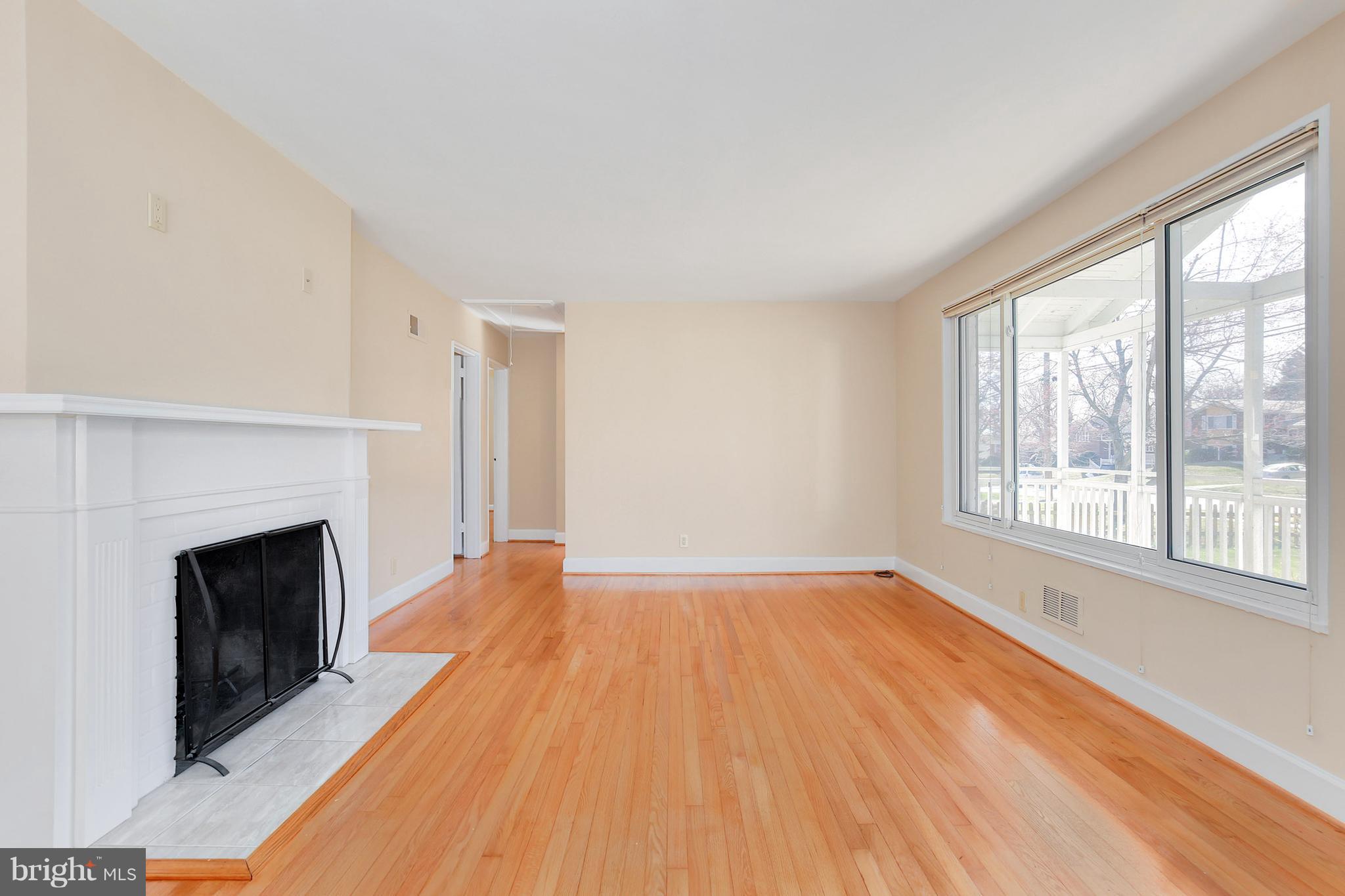 2509 Plyers Mill Road Silver Spring, MD 20902 - Photo 11 of 30 Living Room