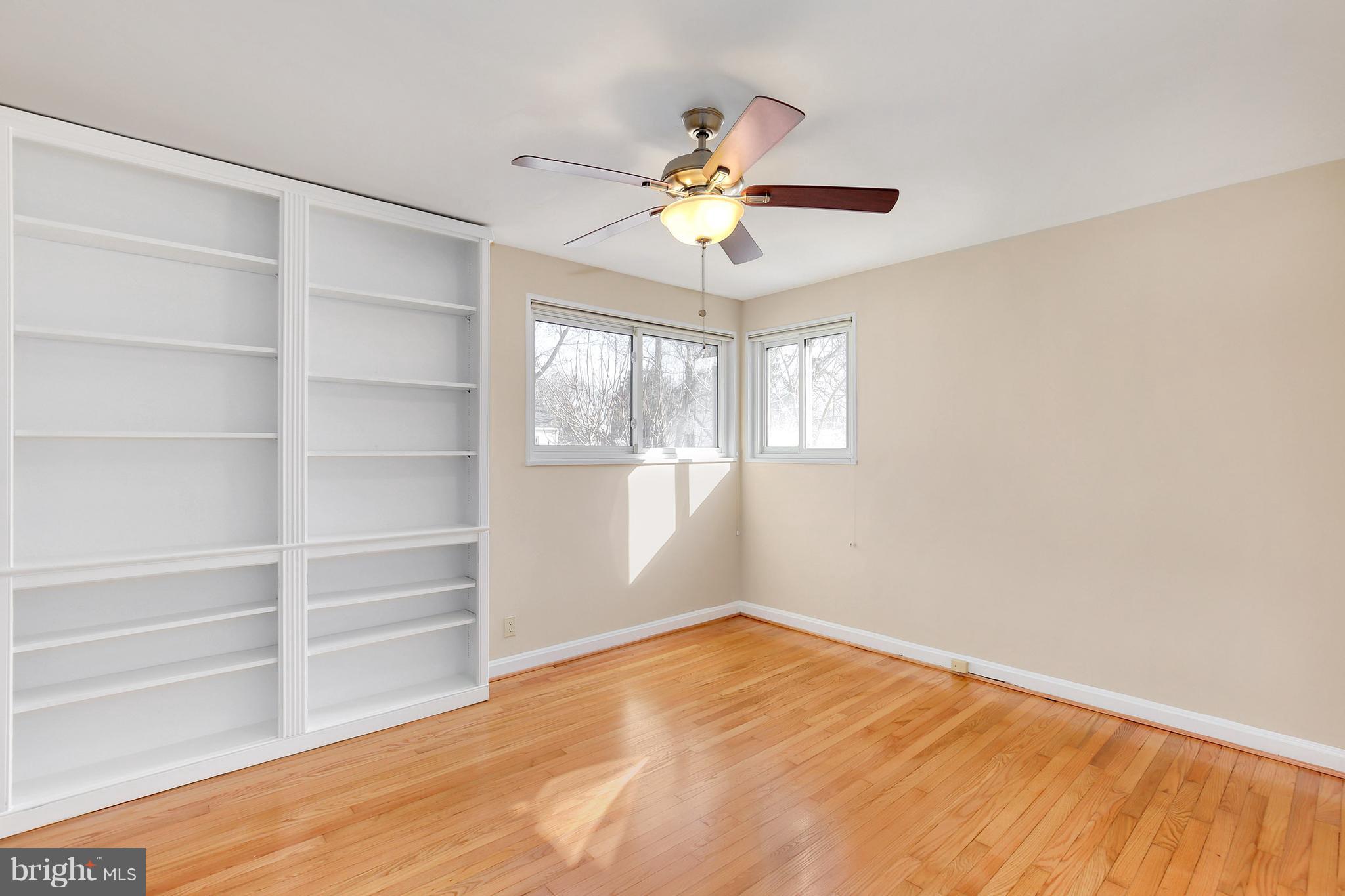2509 Plyers Mill Road Silver Spring, MD 20902 - Photo 19 of 30 Living Room