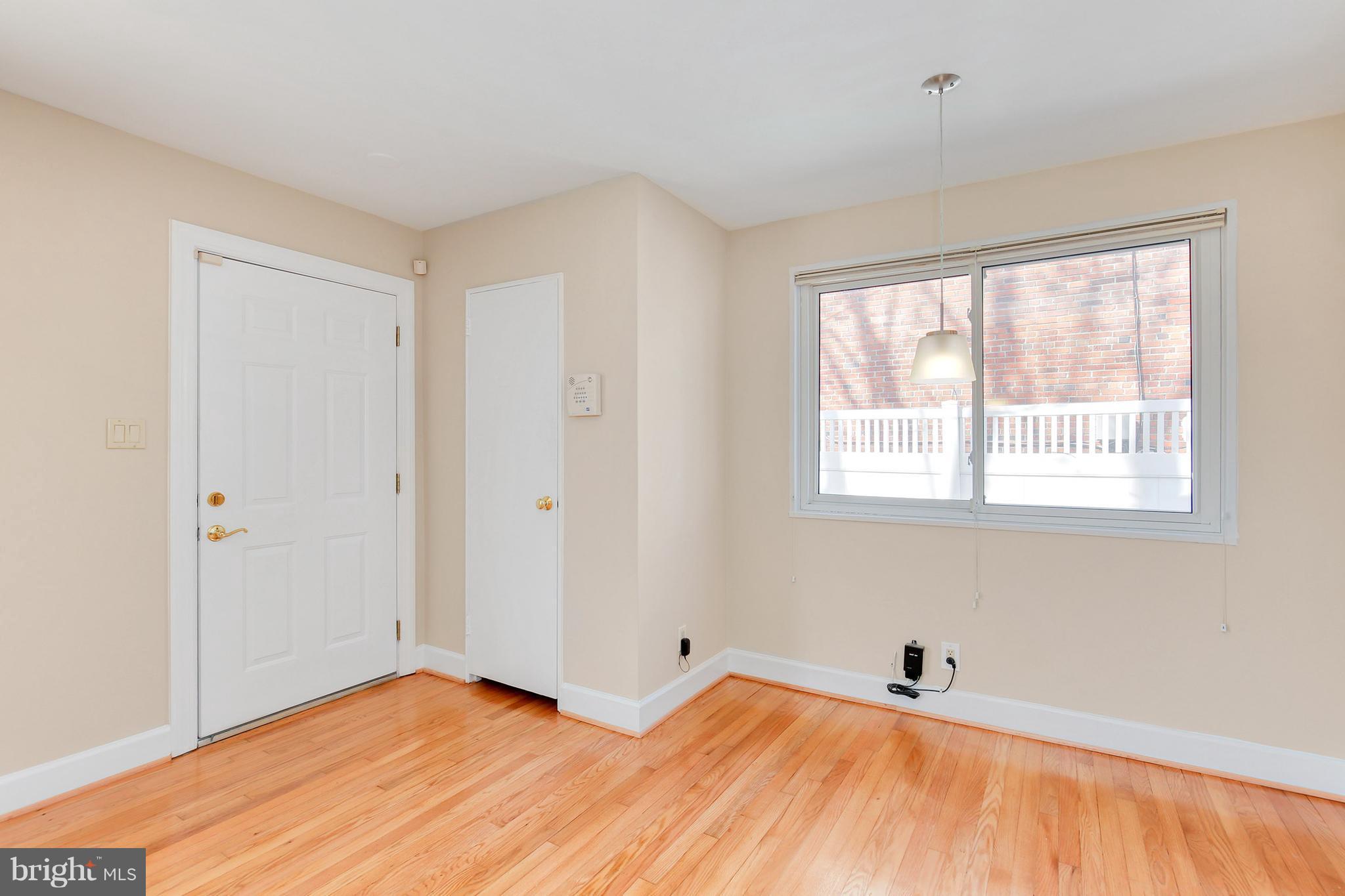 2509 Plyers Mill Road Silver Spring, MD 20902 - Photo 24 of 30 Living Room