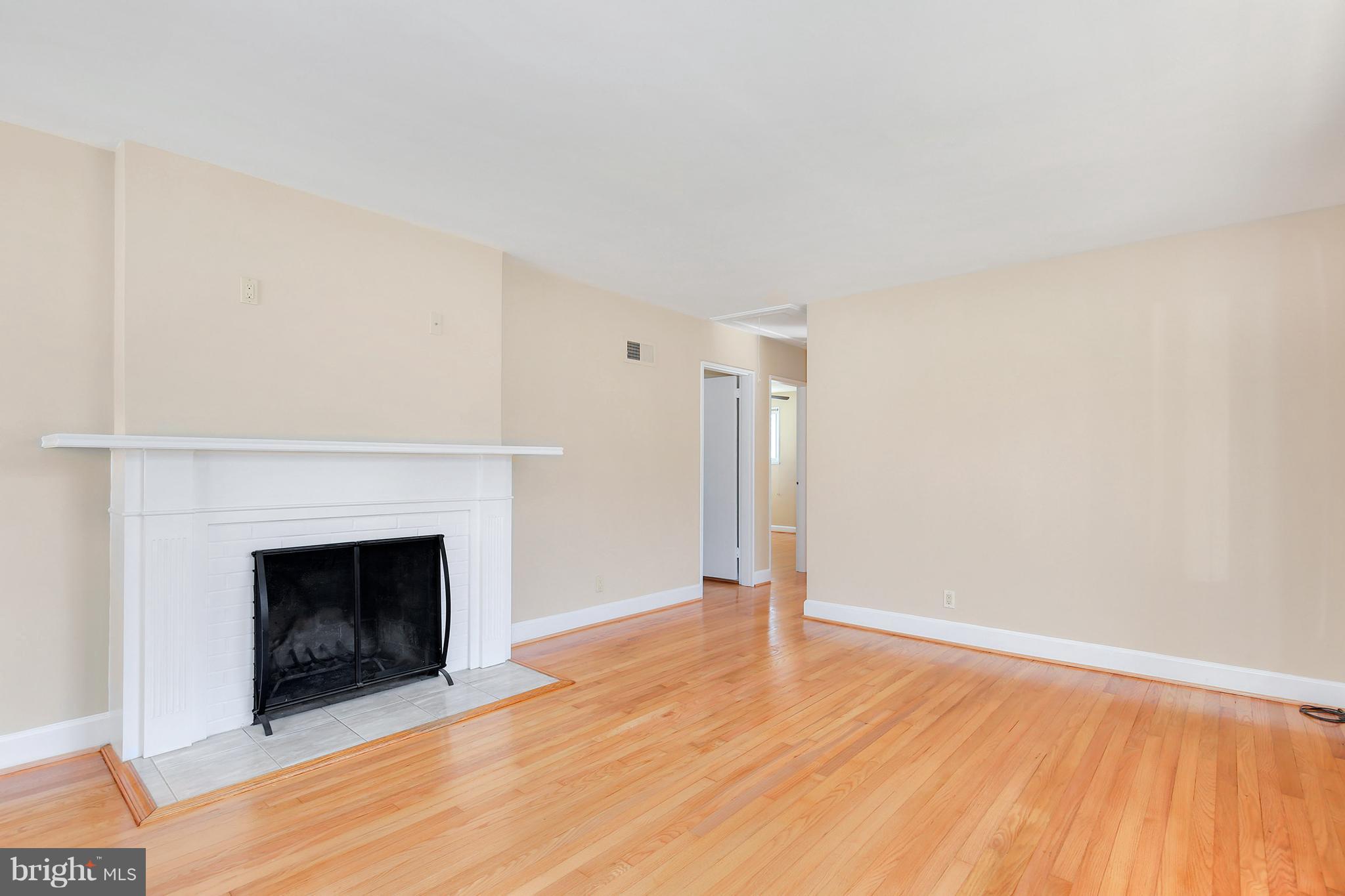 2509 Plyers Mill Road Silver Spring, MD 20902 - Photo 9 of 30 Living Room