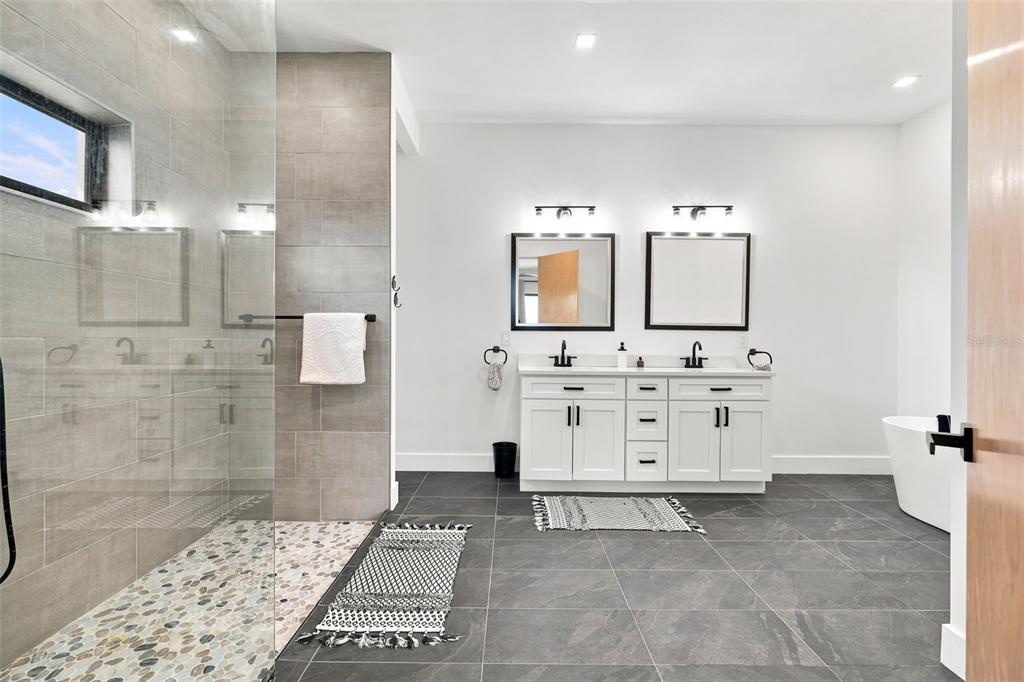 5035 Bay Boulevard Port Richey, FL 34668 - Photo 32 of 85 Gallery Image 32