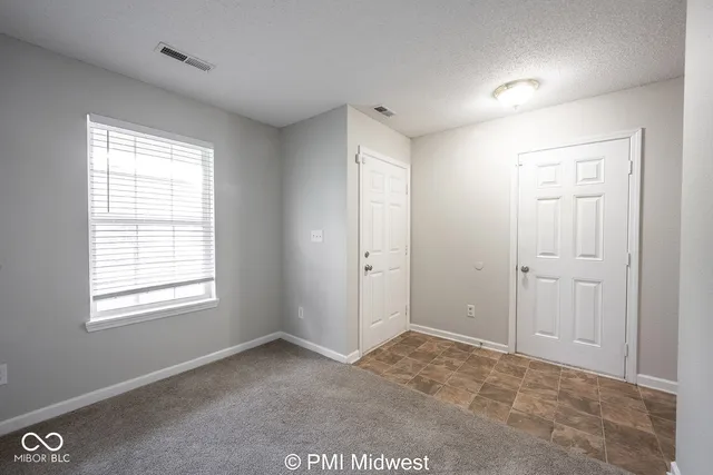 $1,899 | 19496 Prairie Crossing Drive, Noblesville, IN 46062