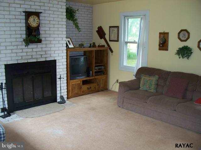 239 Harney Road Littlestown, PA 17340 - Photo 8 of 33