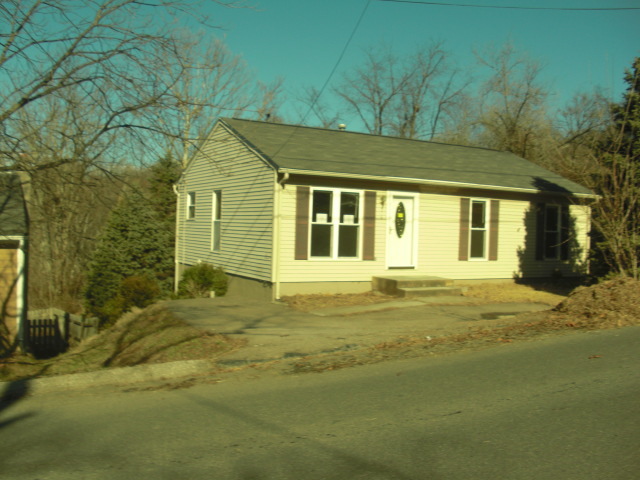 516 Ruddell Road Vinton, VA 24179 - Photo 1 of 11 Front