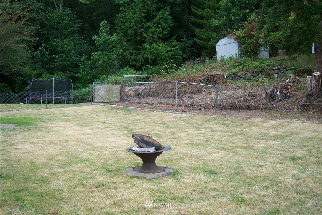 8915 Roy Road Northeast Bremerton, WA 98311 - Photo 3 of 13 Gallery Image 3