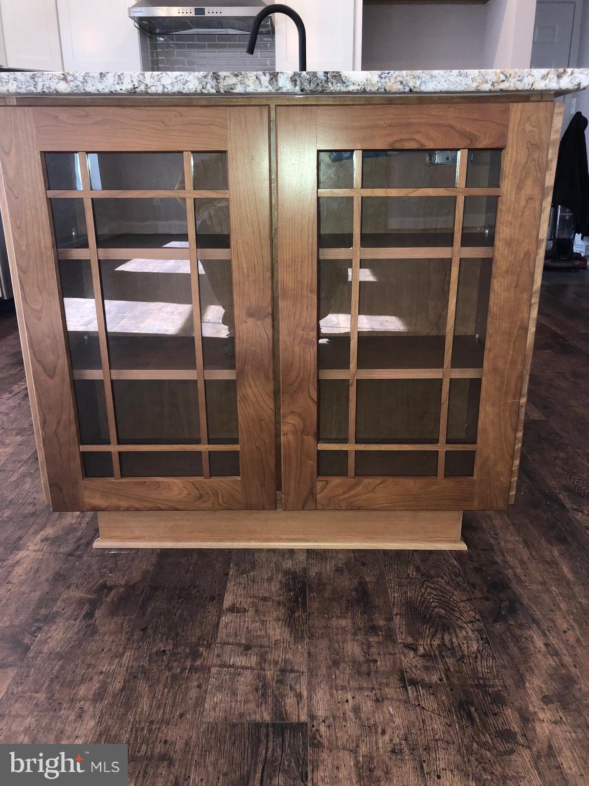 75 Magothy Beach Road Pasadena, MD 21122 - Photo 21 of 50 Praire Glass Island Display Cabinet