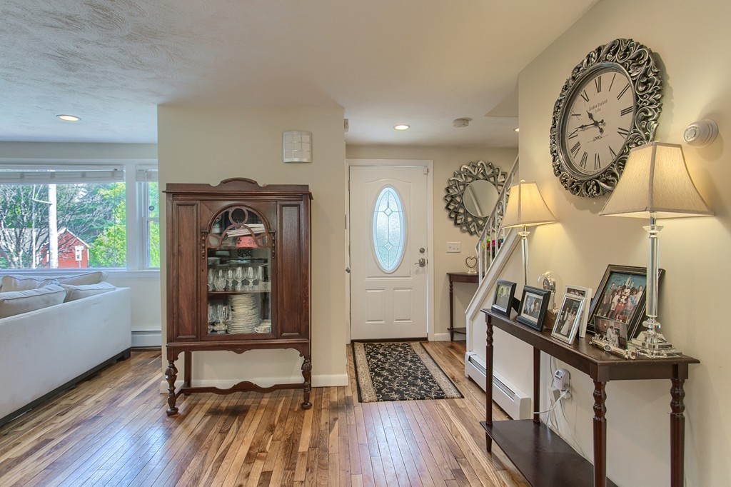 21 Hillside Road Tewksbury, MA 01876 - Photo 11 of 30 Gallery Image 11