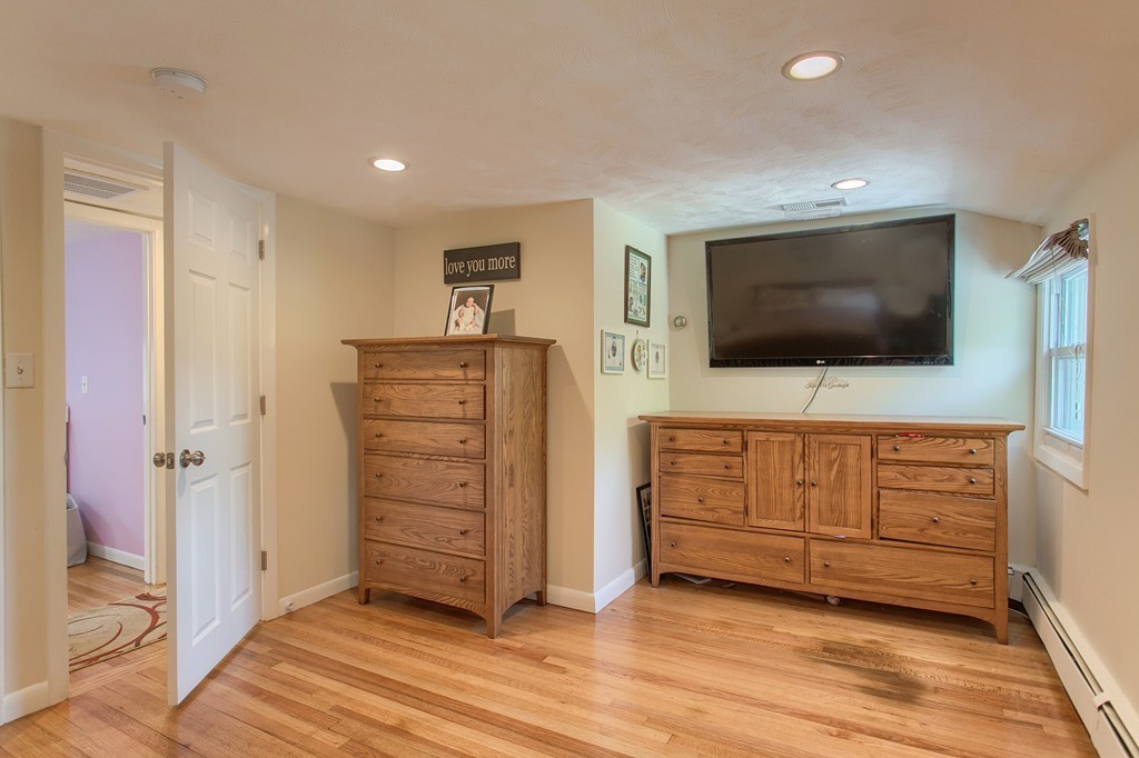21 Hillside Road Tewksbury, MA 01876 - Photo 21 of 30 Gallery Image 21
