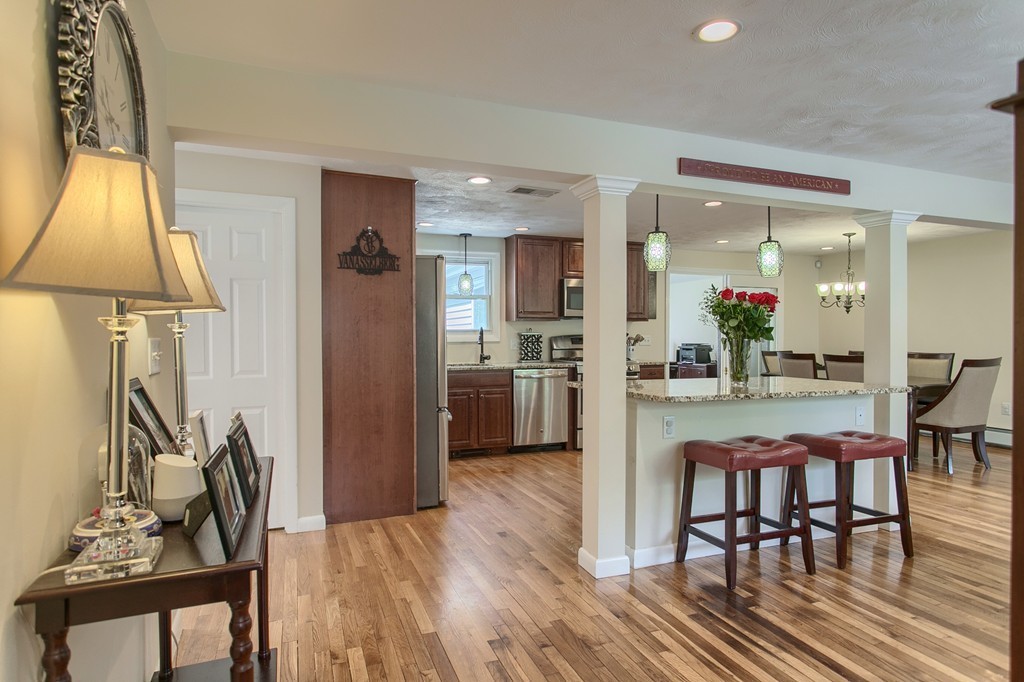 21 Hillside Road Tewksbury, MA 01876 - Photo 3 of 30 Gallery Image 3