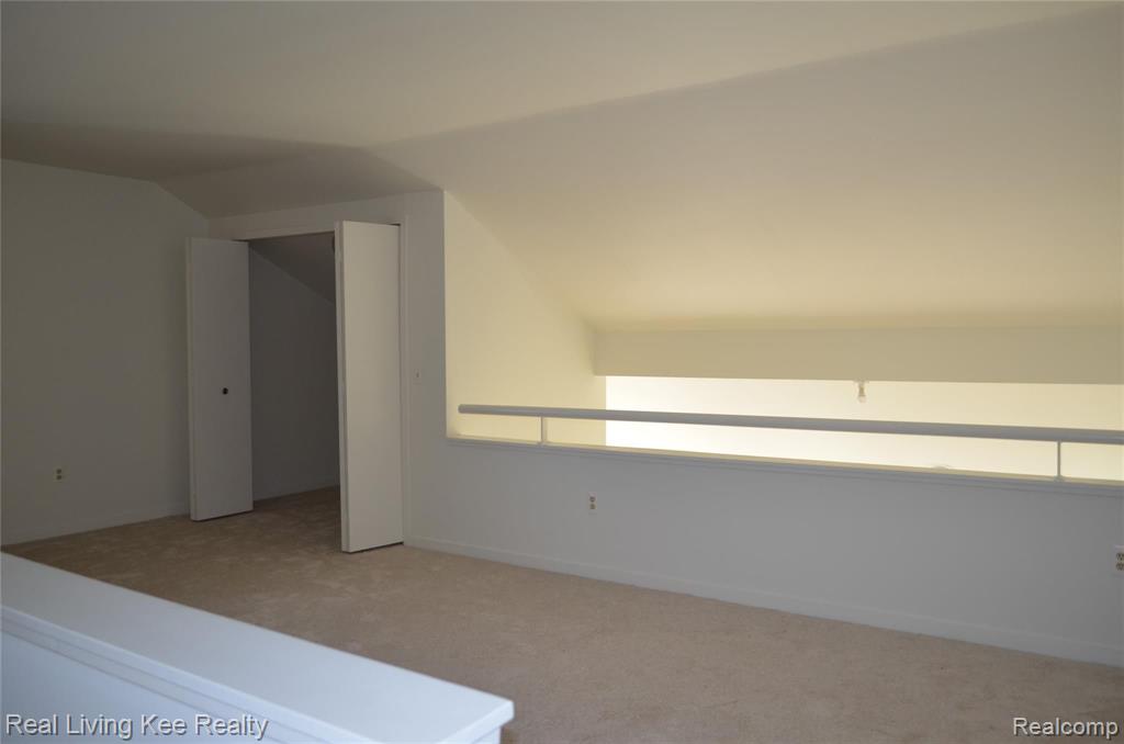 688 Charing Court Rochester Hills, MI 48307 - Photo 19 of 20