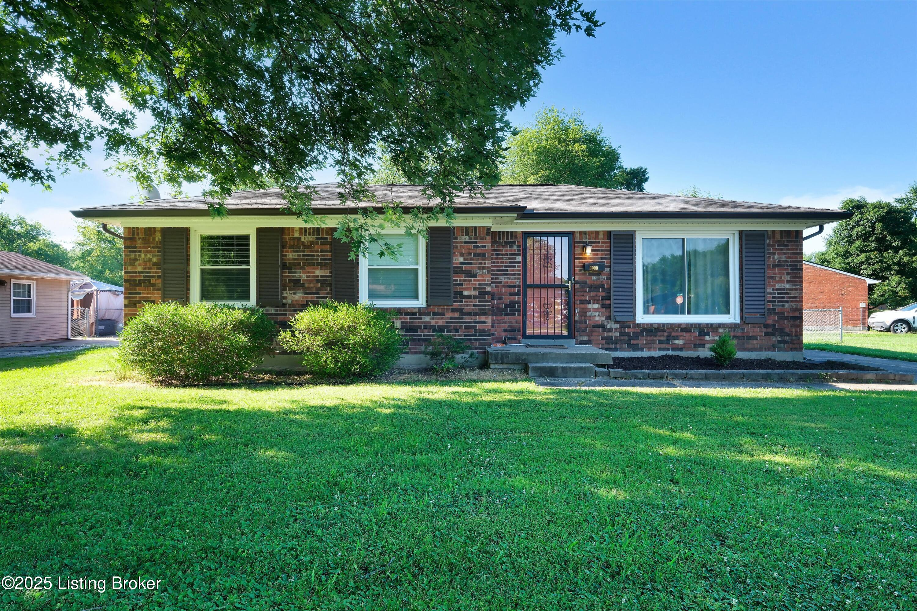 3900 Bonavant Road Louisville, KY 40219 - Photo 1 of 48 01-3900 Bonavant Rd