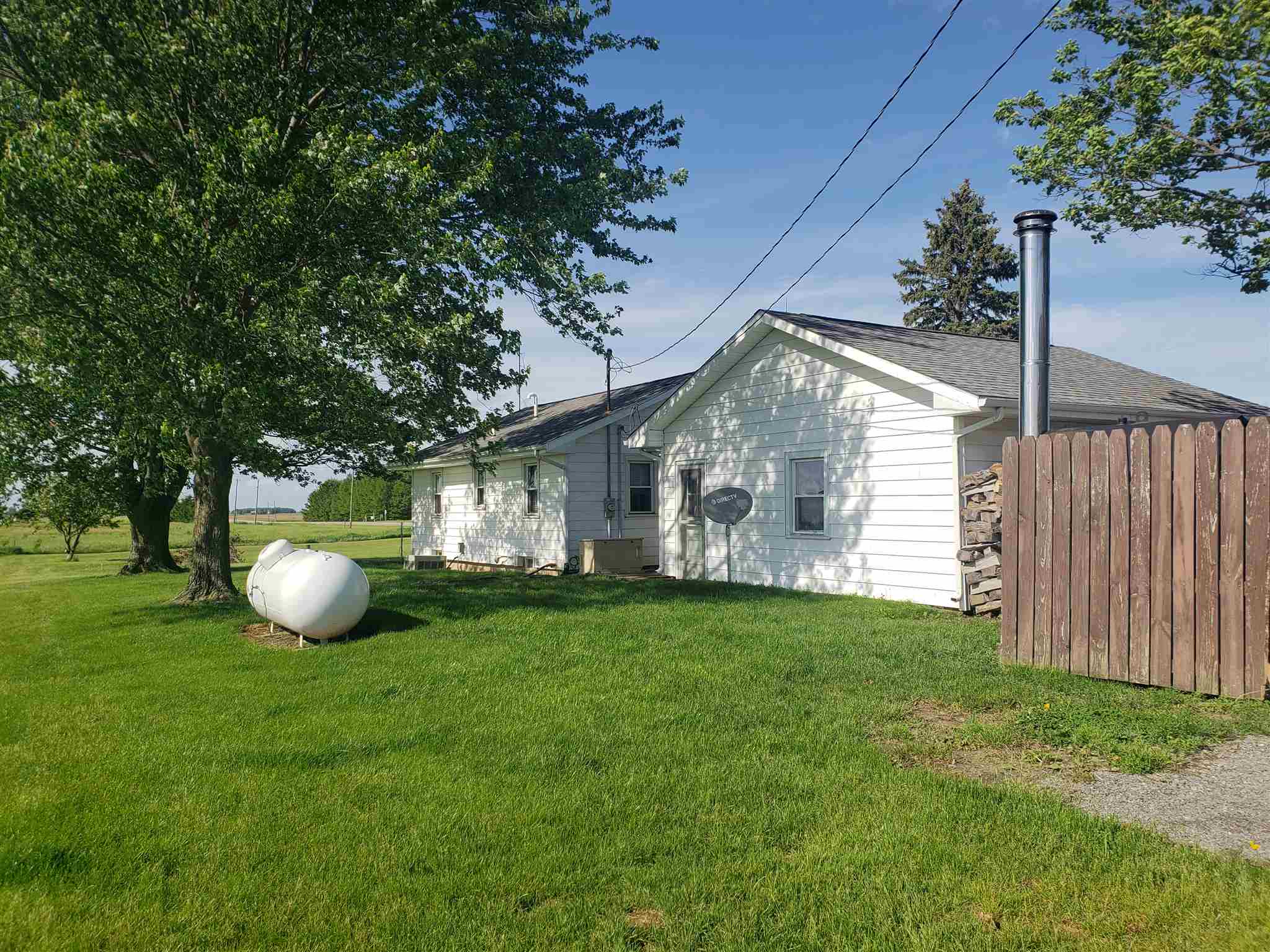 8878 Highway 101 Decatur, IN 46733 - Photo 3 of 22