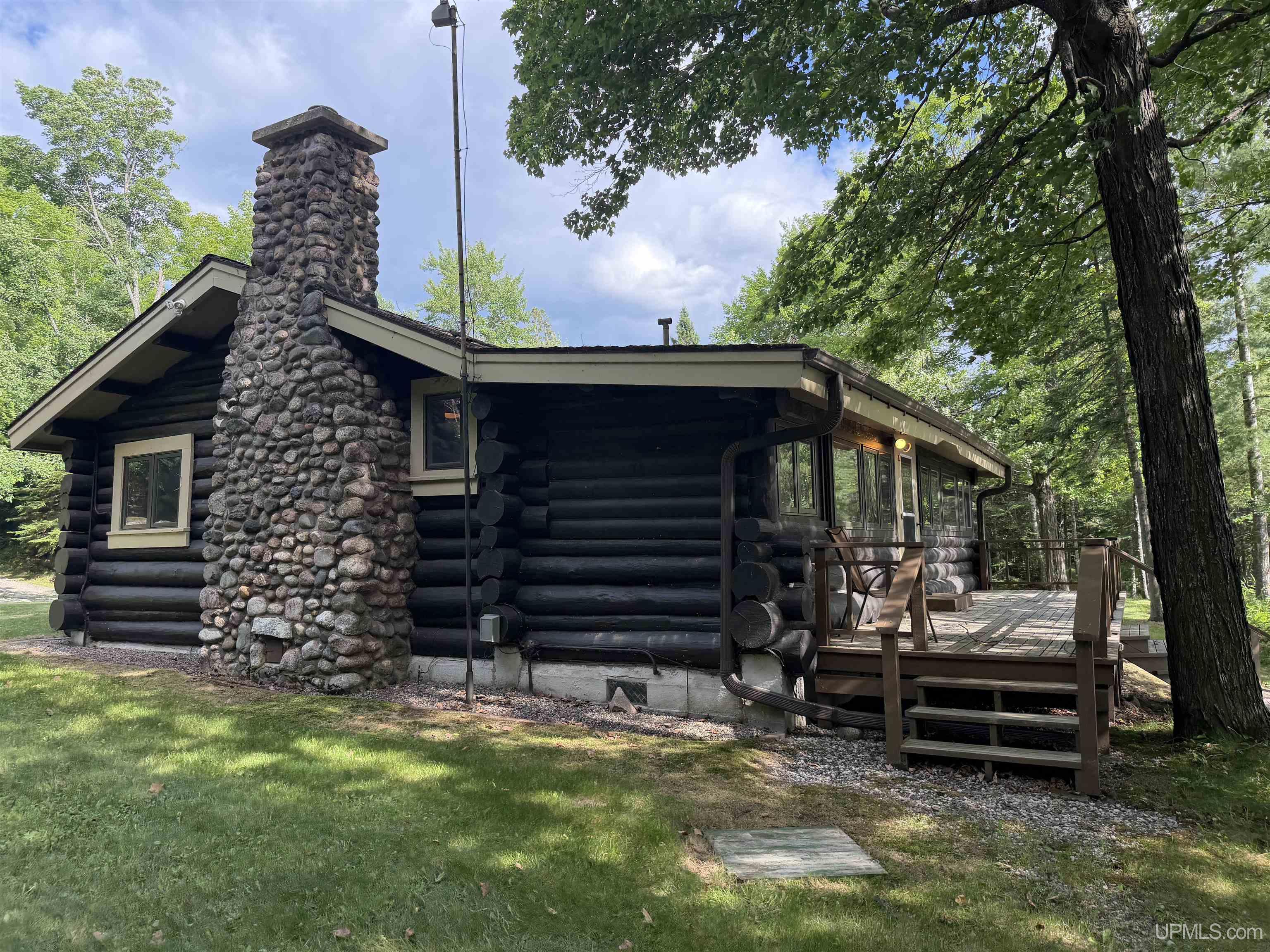 1798 Chief Lake Road Republic, MI 49879 - Photo 5 of 99
