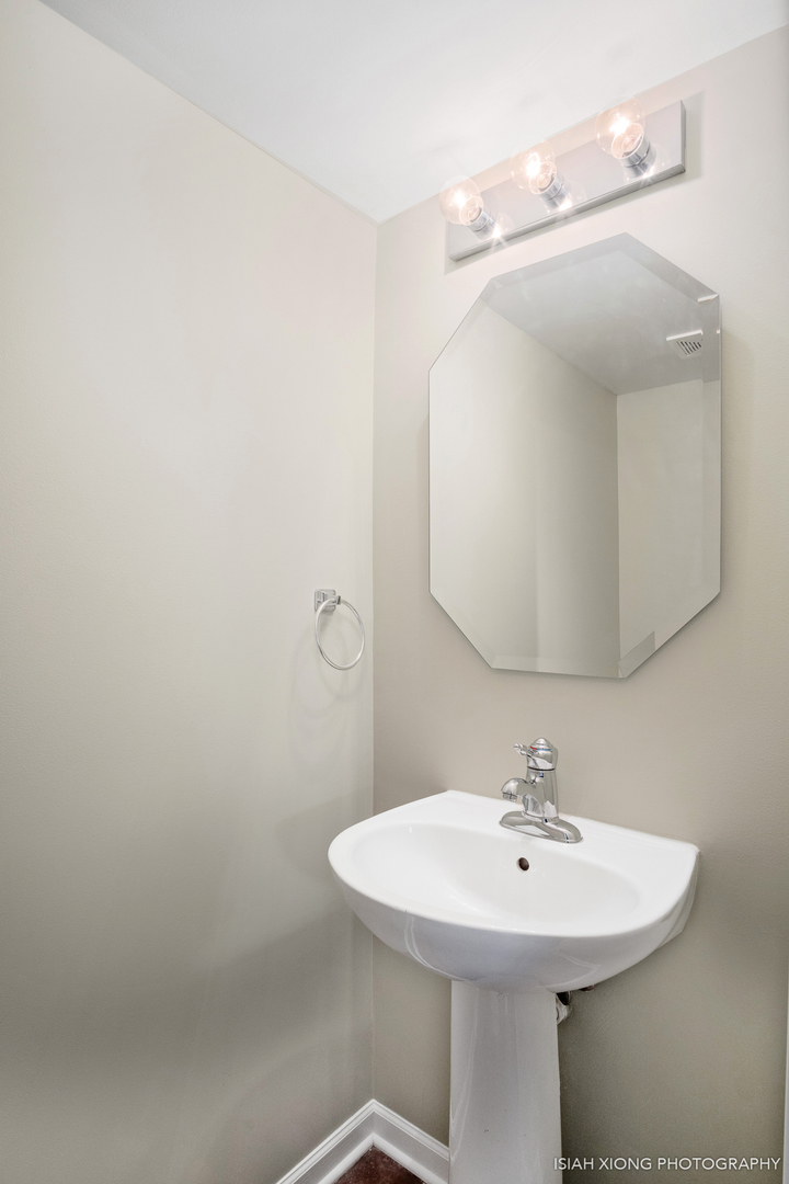 1318 Normantown Road, Unit 308 Naperville, IL 60564 - Photo 9 of 20 Gallery Image 9