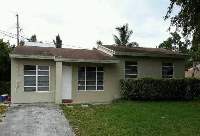 $380,000 | 6441 Southwest 16th Street, Pompano Beach, FL 33068