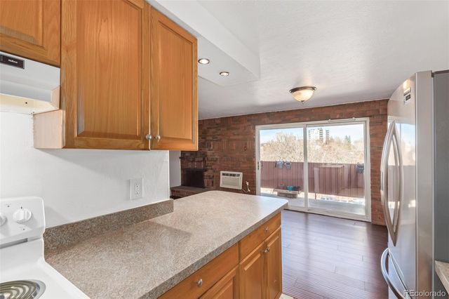 $300,000 | 625 Pennsylvania Street, Unit 502, Denver, CO 80203
