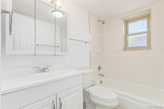 $300,000 | 625 Pennsylvania Street, Unit 502, Denver, CO 80203