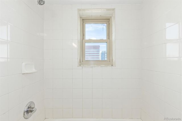 $300,000 | 625 Pennsylvania Street, Unit 502, Denver, CO 80203