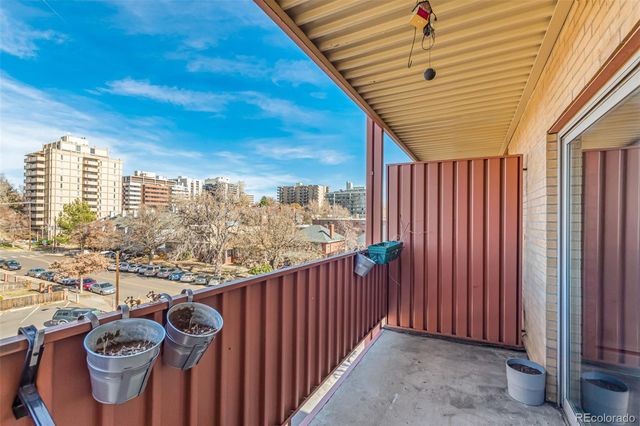 $300,000 | 625 Pennsylvania Street, Unit 502, Denver, CO 80203