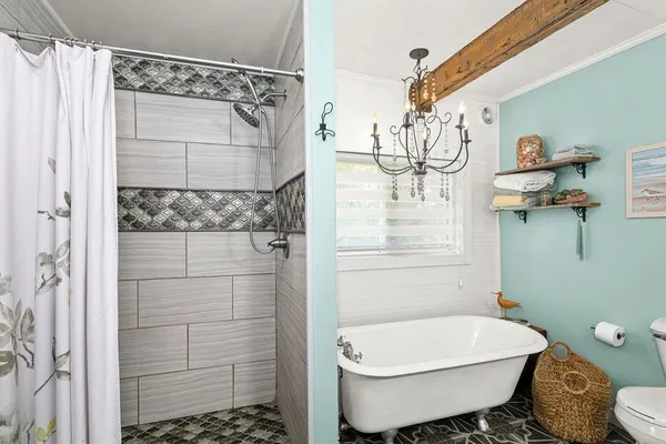 $695,000 | 60445 Summit Road West, Ashland, WI 54806