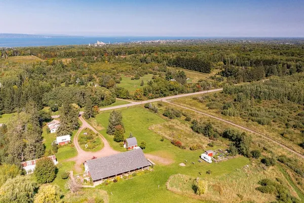 $695,000 | 60445 Summit Road West, Ashland, WI 54806