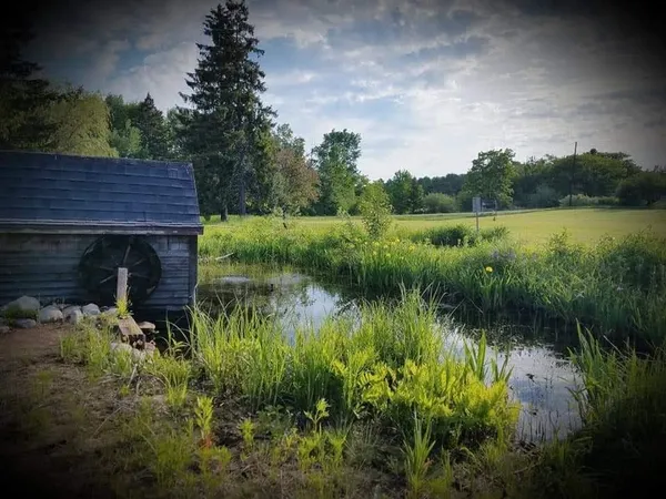 $695,000 | 60445 Summit Road West, Ashland, WI 54806