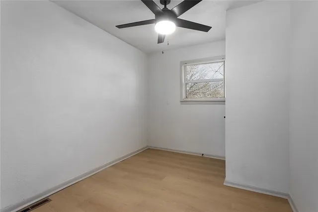 $269,900 | 609 Southeast Florence Avenue, Lee's Summit, MO 64063