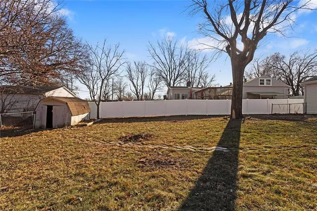 $269,900 | 609 Southeast Florence Avenue, Lee's Summit, MO 64063