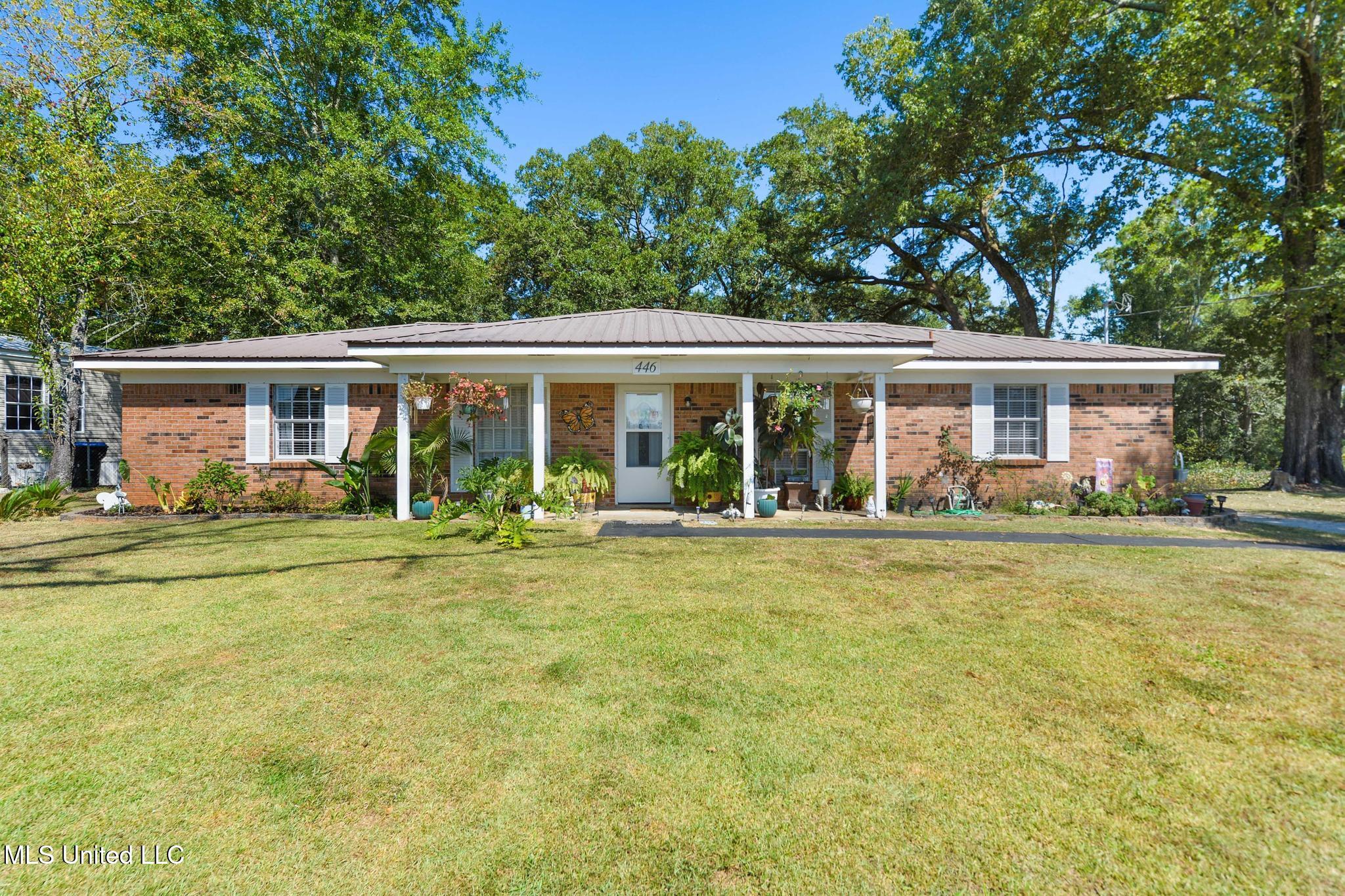 446 Park Street Lucedale, MS 39452 - Photo 2 of 25 001