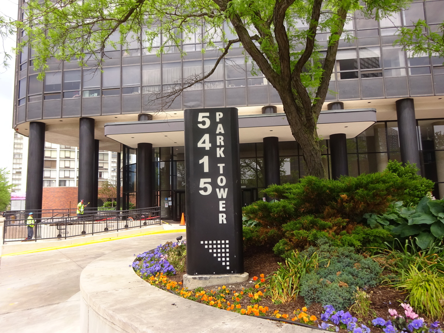 5415 North Sheridan Road, Unit 1507 Chicago, IL 60640 - Photo 1 of 13 a view of a building with a outdoor space