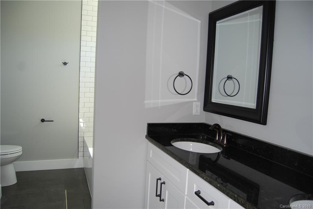 6 Harrison Hill Road, Unit 2 Swannanoa, NC 28778 - Photo 12 of 19 Gallery Image 12
