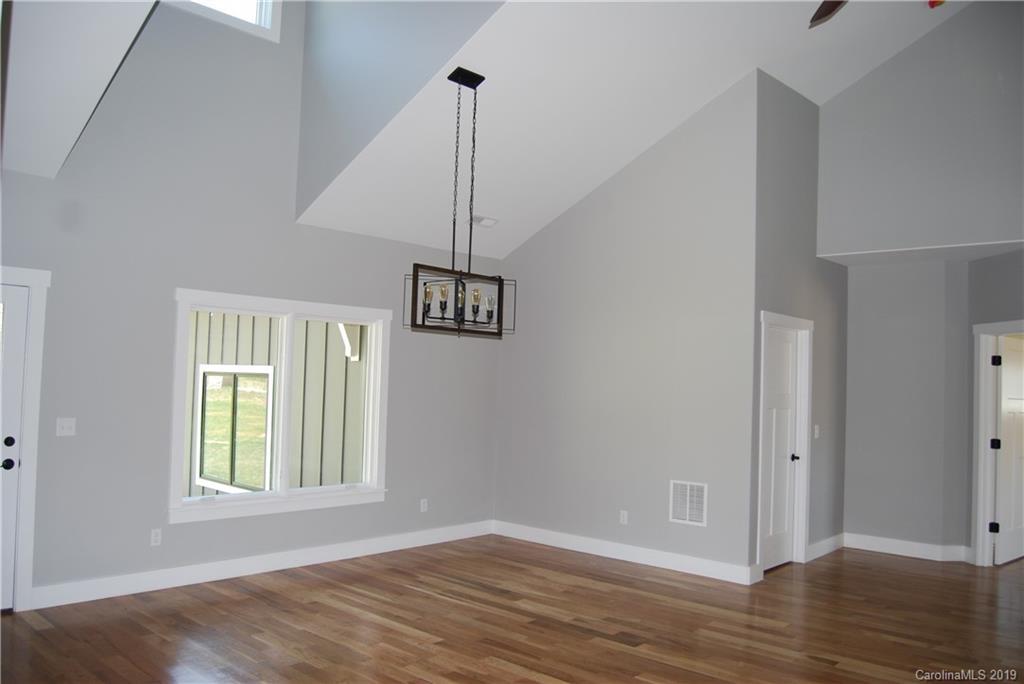 6 Harrison Hill Road, Unit 2 Swannanoa, NC 28778 - Photo 9 of 19 Gallery Image 9