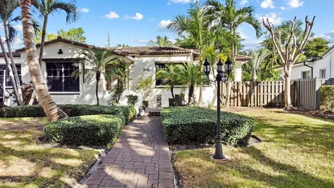 $1,059,900 | 1551 Monroe Street, Hollywood, FL 33020