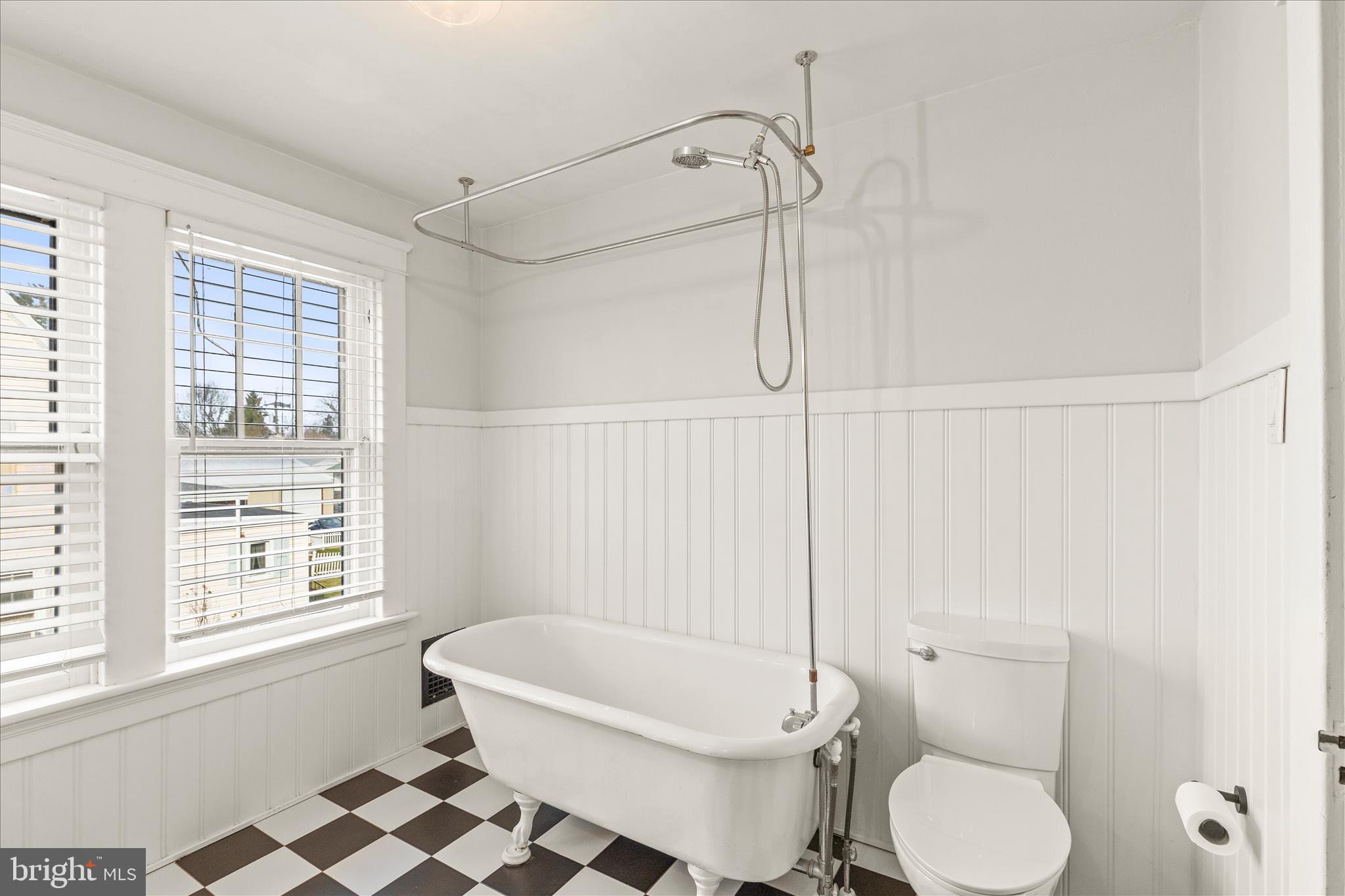 500 South Franklin Street Hanover, PA 17331 - Photo 21 of 36 a bathroom with a toilet and a shower