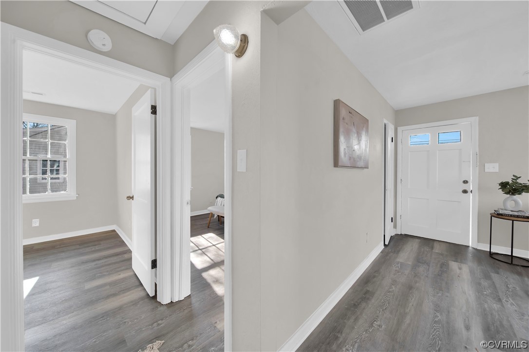 1705 Hopkins Road Richmond, VA 23224 - Photo 8 of 28 Gallery Image 8