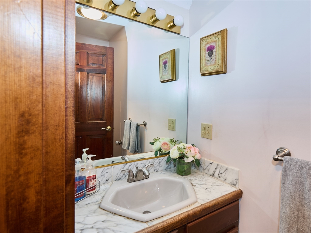 301 Madison Street Fall River, MA 02720 - Photo 7 of 40