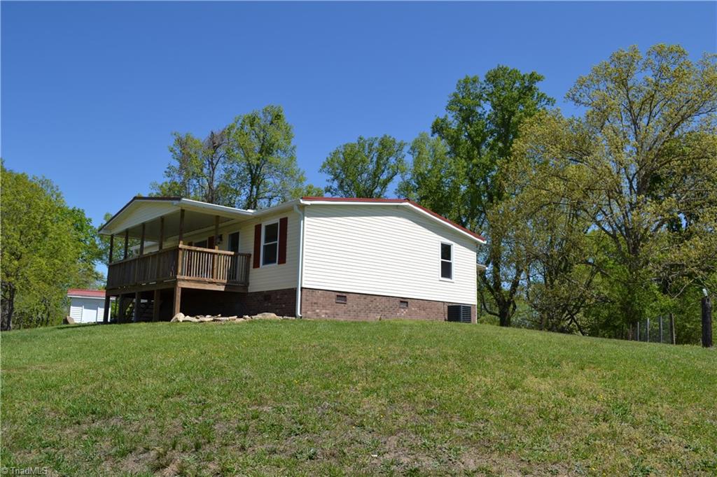 647 Lowe Road Madison, NC 27025 - Photo 3 of 30