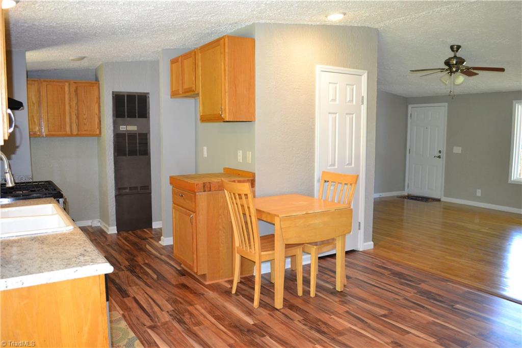 647 Lowe Road Madison, NC 27025 - Photo 6 of 30