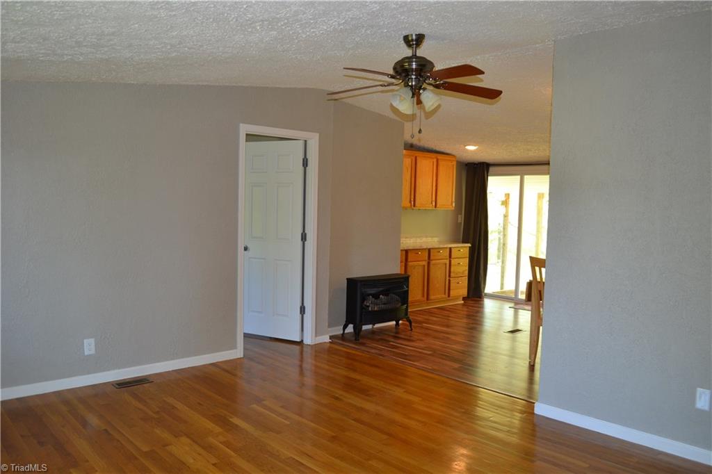647 Lowe Road Madison, NC 27025 - Photo 8 of 30