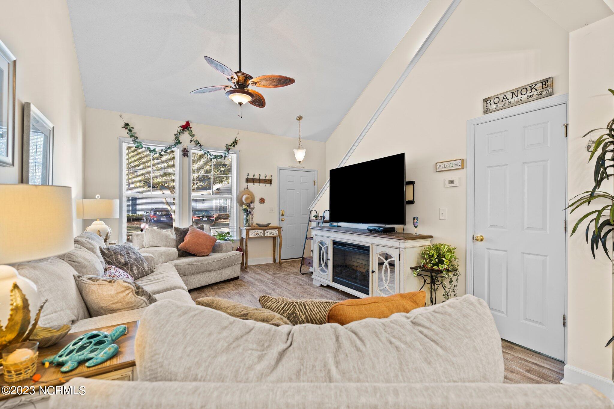 127 Freeboard Lane Calabash, NC 28467 - Photo 3 of 54 42-web-or-mls-DSC05544