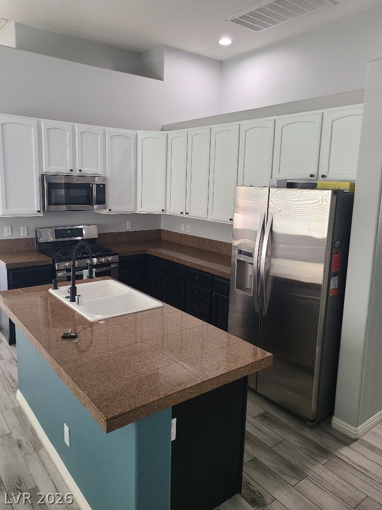 9013 Rusty Rifle Avenue Las Vegas, NV 89143 - Photo 3 of 15