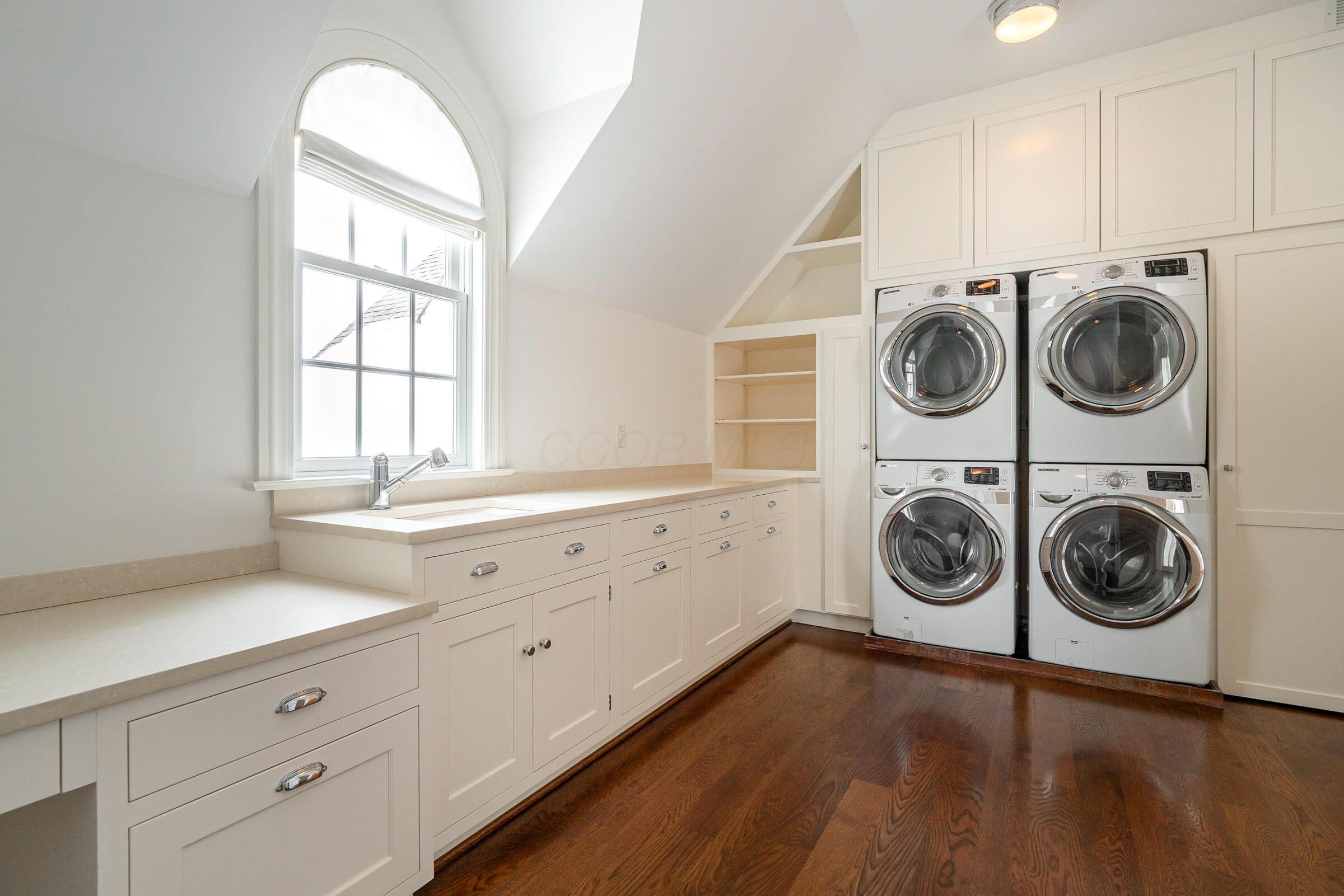 780 Home Road Delaware, OH 43015 - Photo 79 of 130 Laundry Room