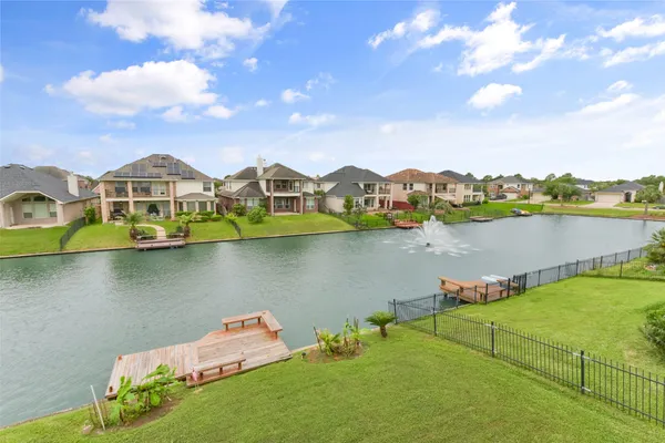 $3,200 | 18111 Blues Point Drive, Cypress, TX 77429