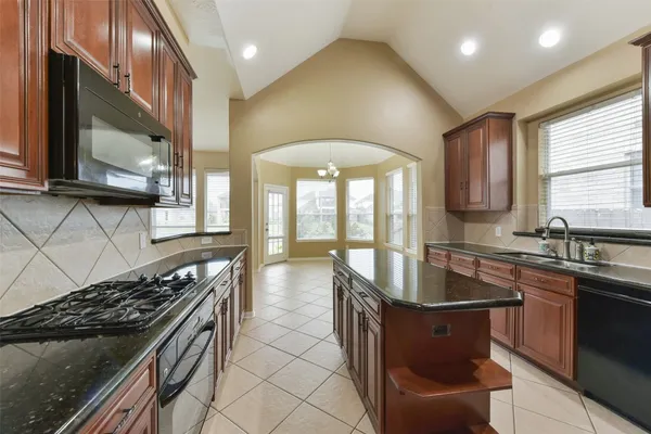 $3,200 | 18111 Blues Point Drive, Cypress, TX 77429